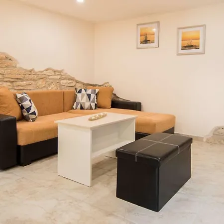 Holiday Home Giovanni Vabriga With Private Jacuzzi Tar-Vabriga Exterior photo