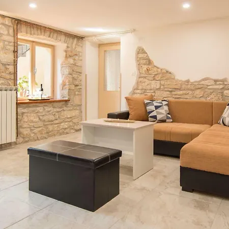 Holiday Home Giovanni Vabriga With Private Jacuzzi Tar-Vabriga Exterior photo