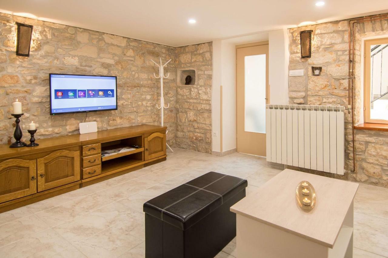 Holiday home Giovanni Vabriga With Private Jacuzzi *