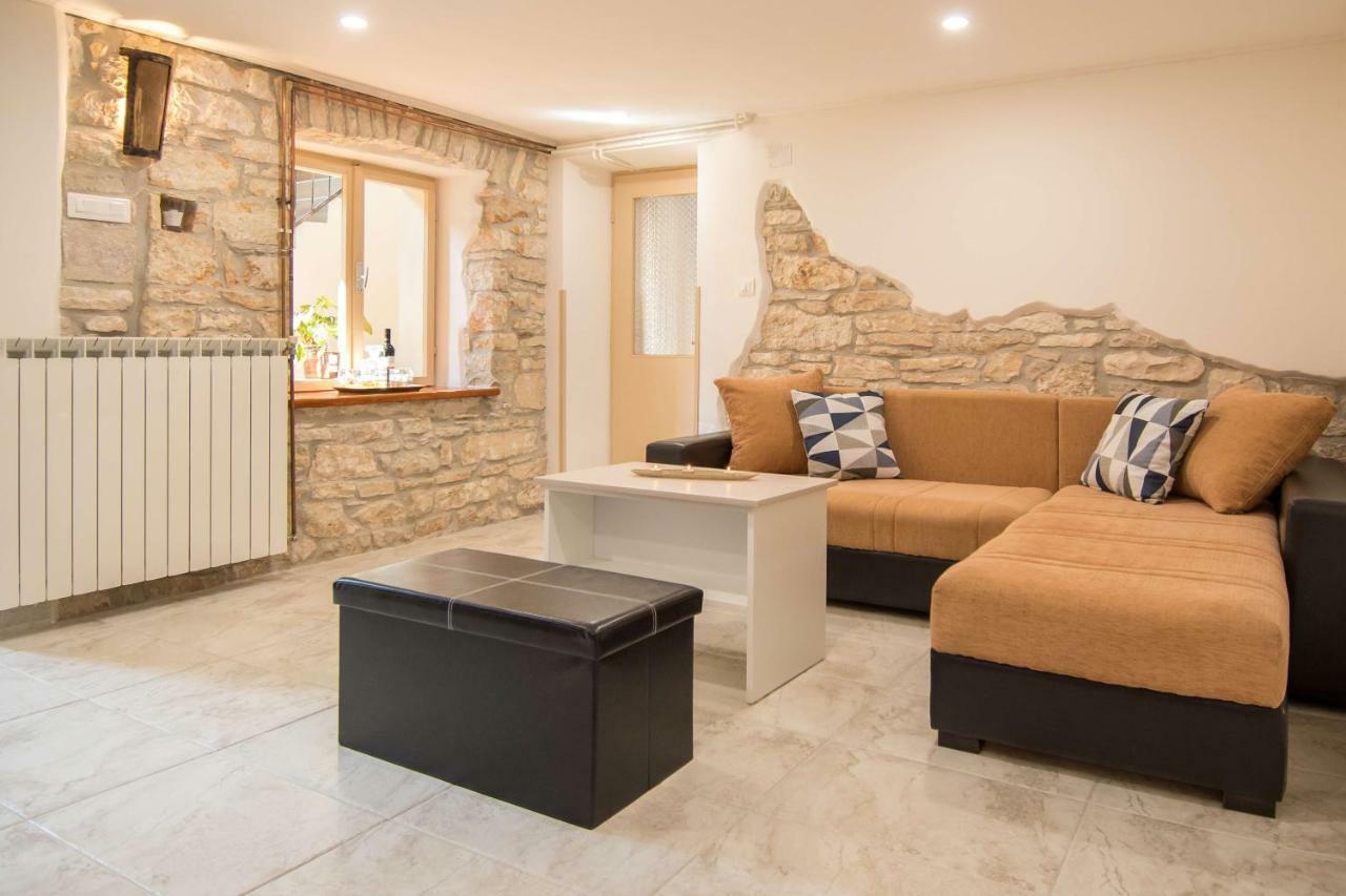 Giovanni Vabriga With Private Jacuzzi *